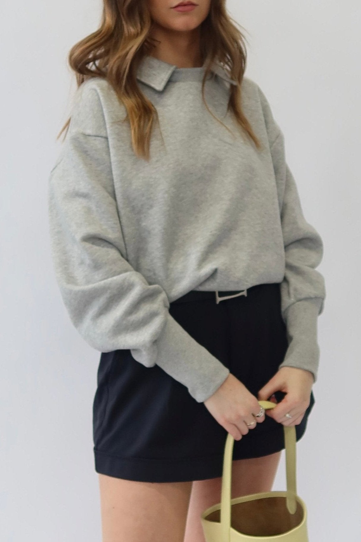 the garde women's grey collared crewneck for golf and tennis