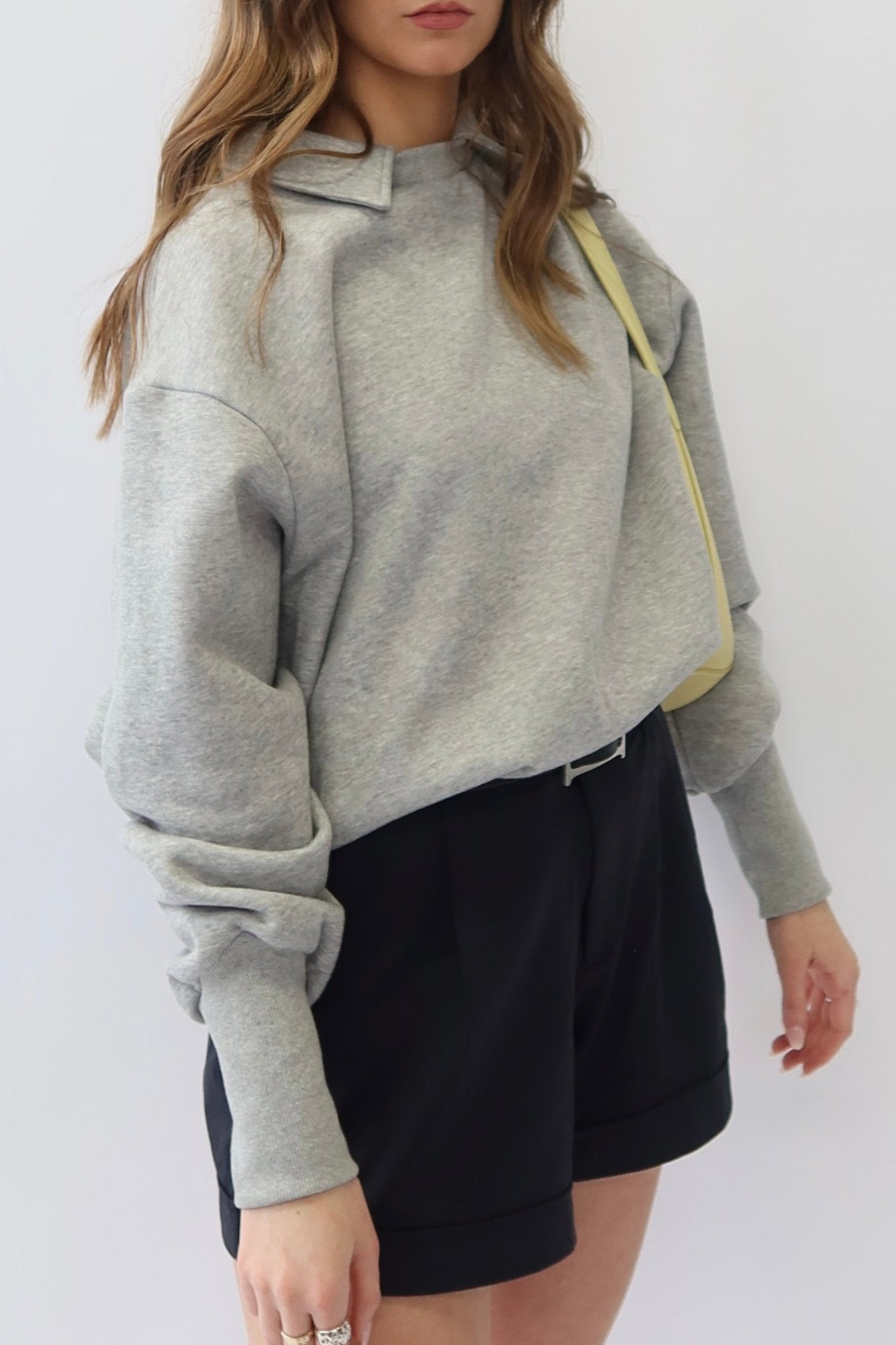 the garde women's grey collared crewneck for golf and tennis