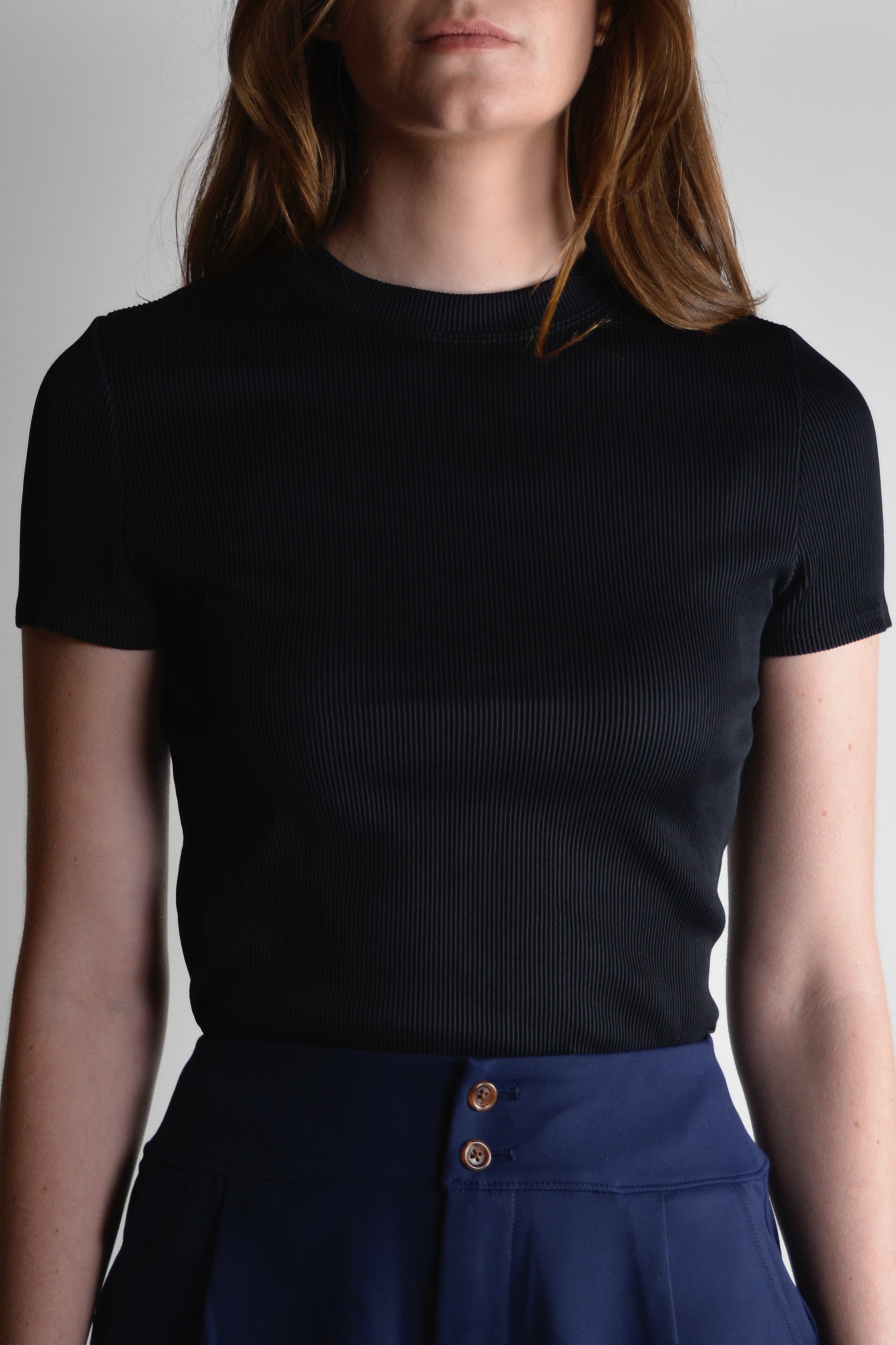 the garde women's black ribbed tshirt for golf and tennis