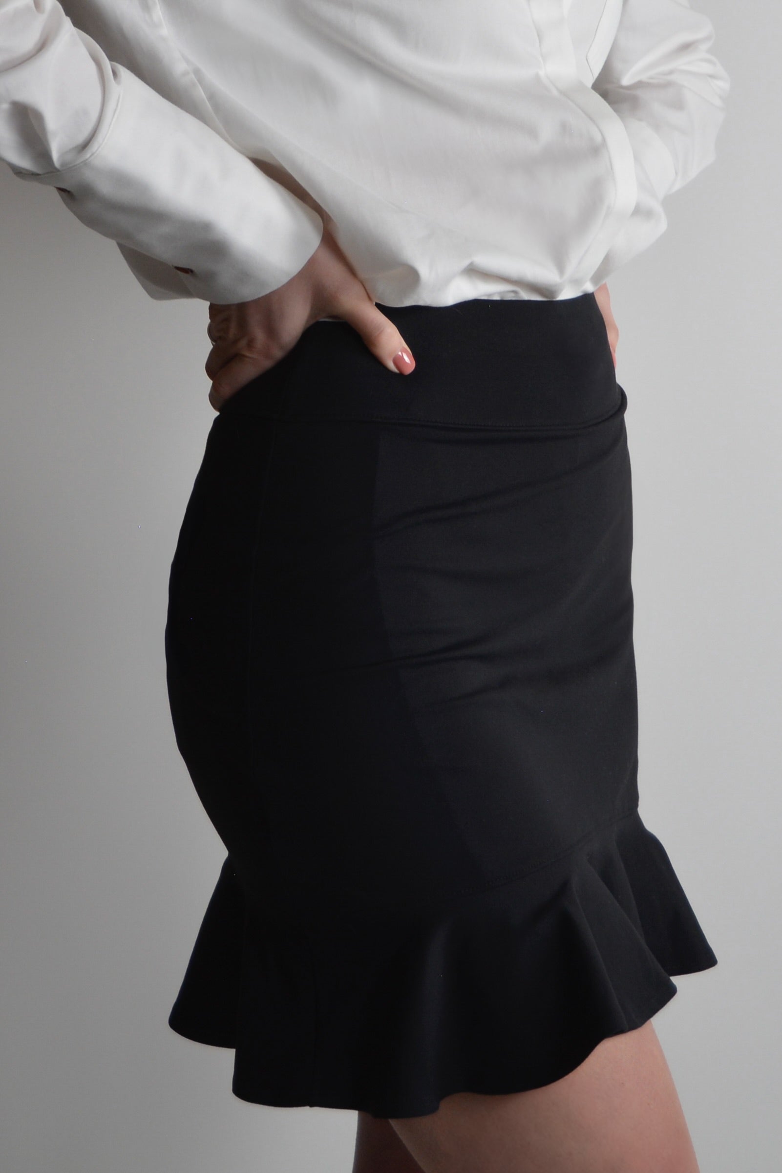 the garde women's black ruffle skort with pockets for tennis and golf