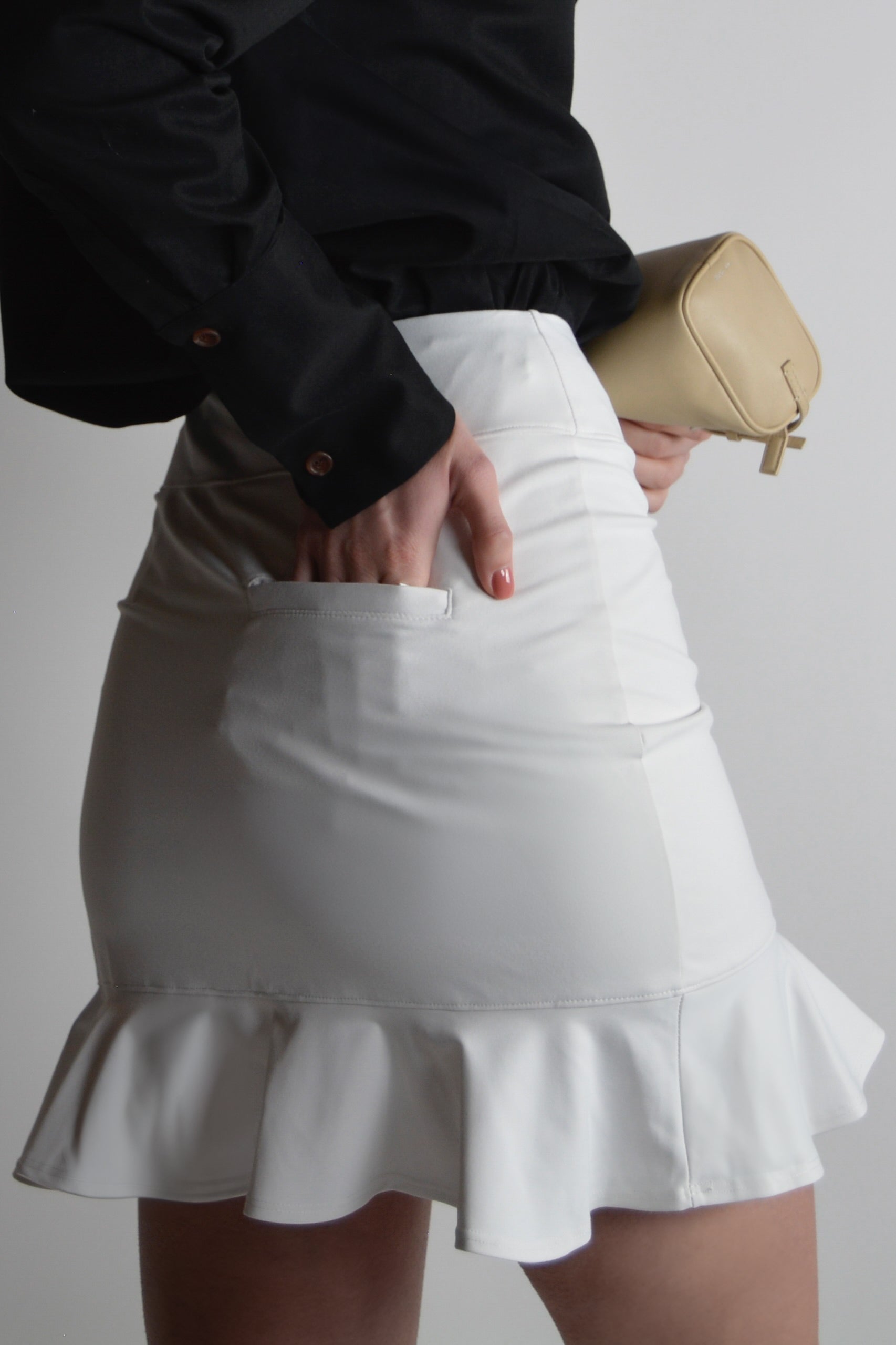 the garde women's white ruffle skort with pockets for tennis and golf