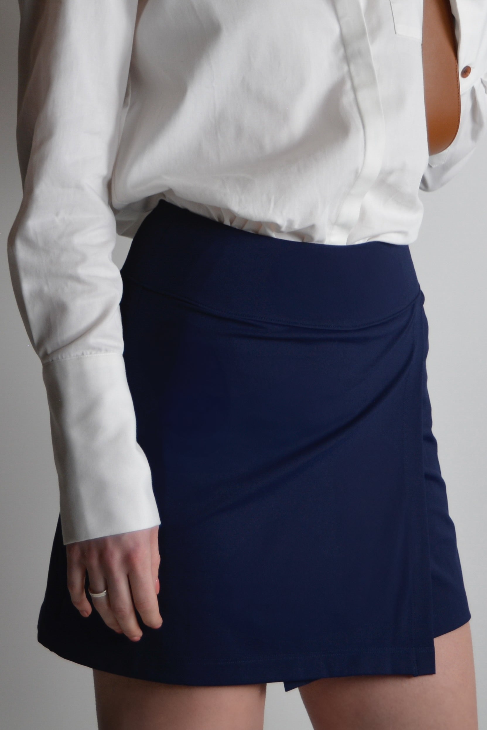 the garde women's 16 inch navy golf skirt with pockets