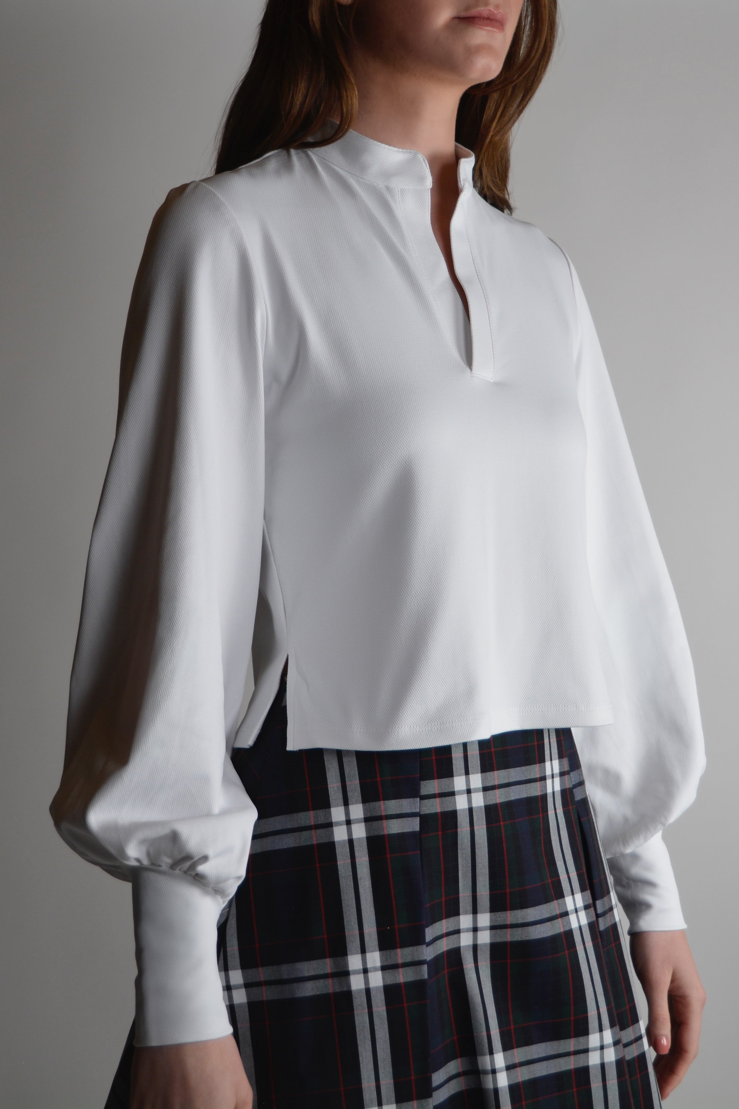 the garde women's long sleeve golf polo with v neck and puff sleeve