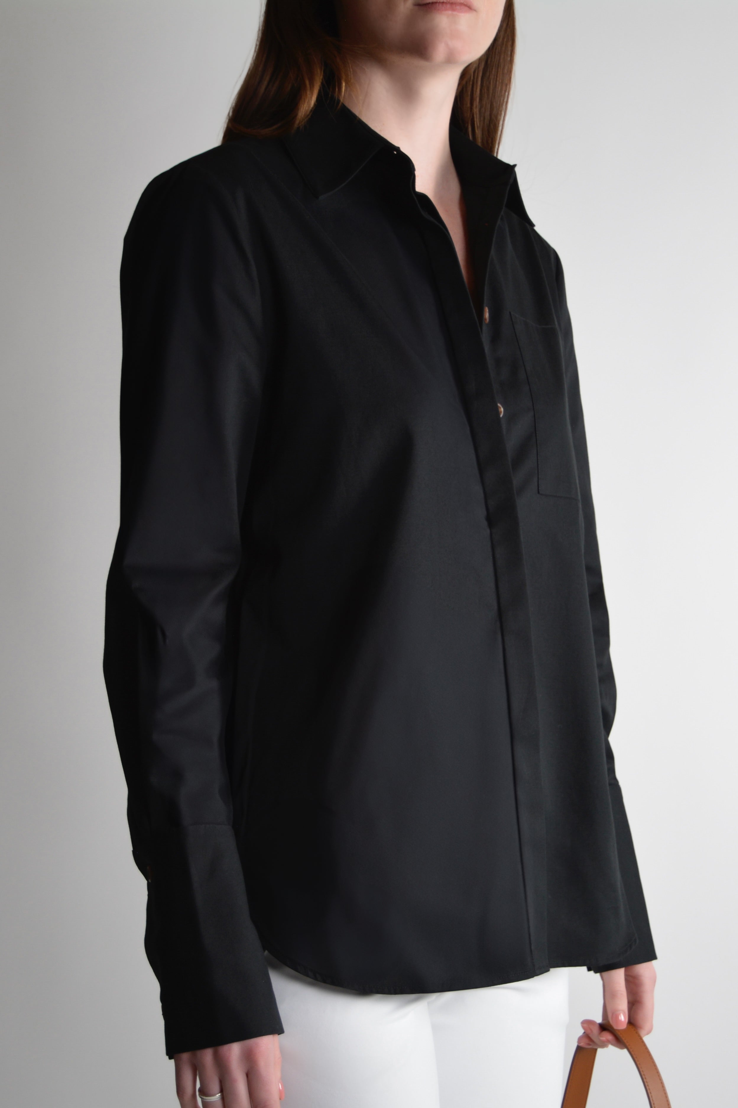 the garde women's black cotton button up